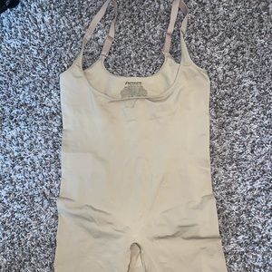 Shape wear